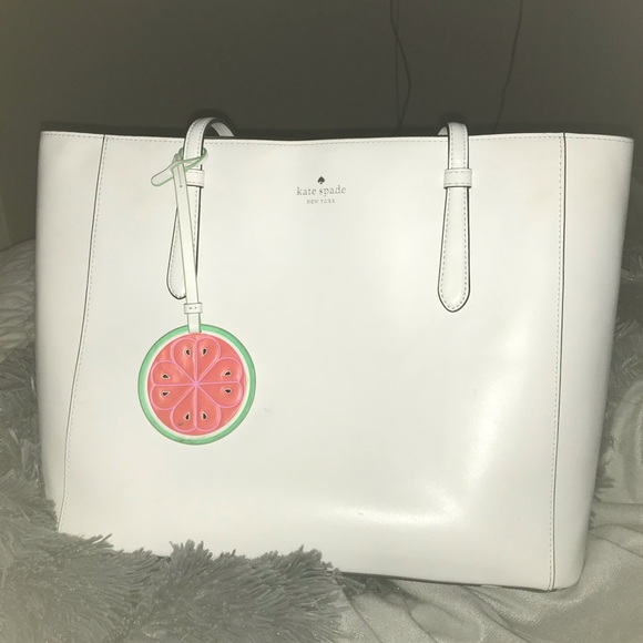 kate spade Handbags - White Kate Spade shoulder bag.